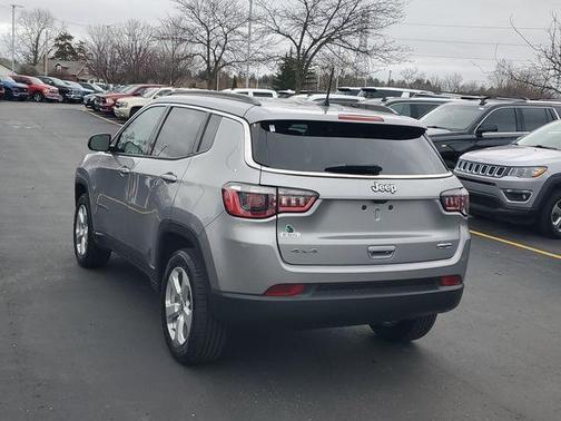 Billet Silver Metallic Clearcoat 2019 Jeep Compass Latitude