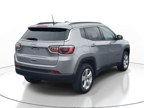 Billet Silver Metallic Clearcoat 2019 Jeep Compass Latitude