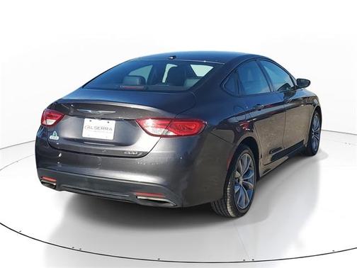2016 Chrysler 200 S