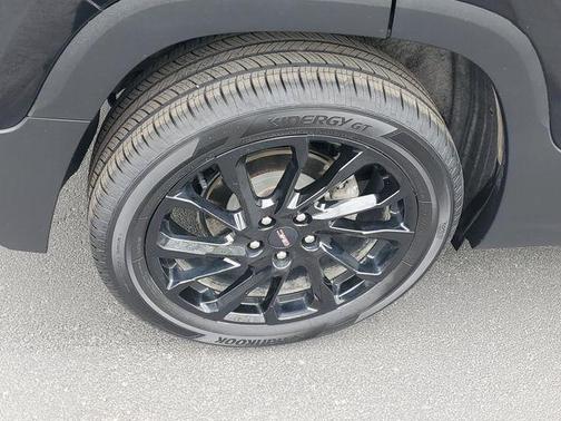 Ebony Twilight Metallic 2023 GMC Terrain SLE