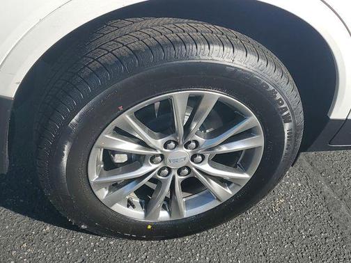 Crystal White Tri-Coat 2023 Cadillac XT5 Premium Luxury