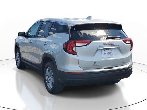 Quicksilver Metallic 2022 GMC Terrain SLE
