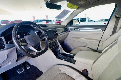 2022 Volkswagen Atlas 3.6L SEL Premium