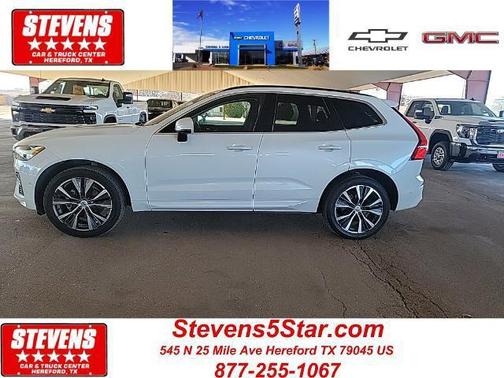 2022 Volvo XC60 B5 Momentum