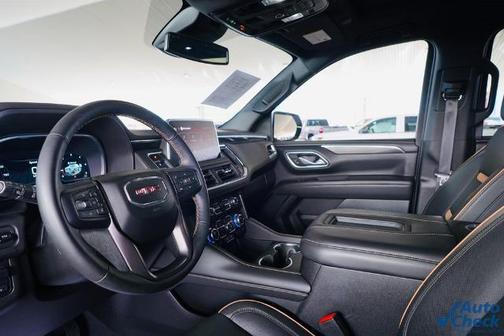 2023 GMC Yukon XL 4WD AT4