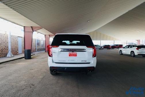 2023 GMC Yukon XL 4WD AT4