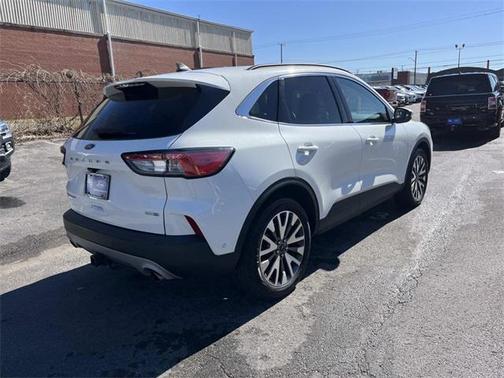 2020 Ford Escape Titanium