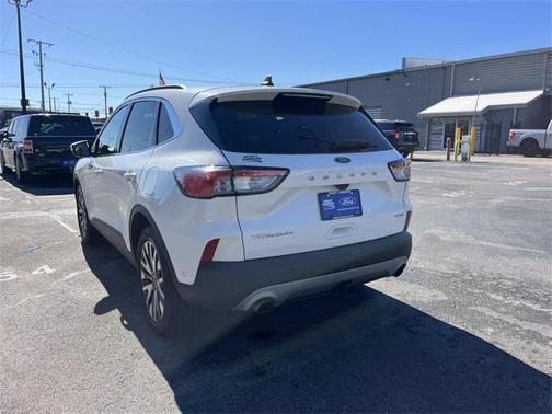 2020 Ford Escape Titanium