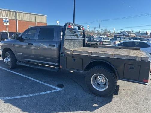 2021 RAM 3500 Tradesman Crew Cab 4x4 8' Box