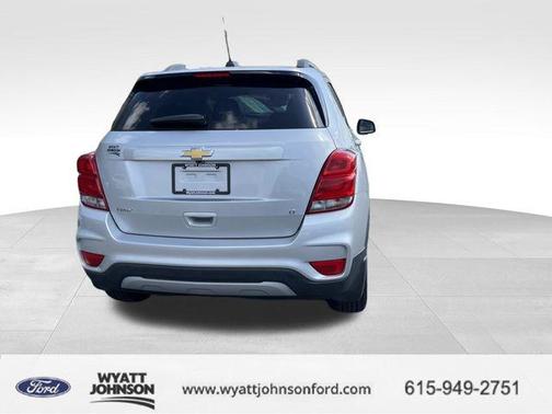 Silver Ice Metallic 2017 Chevrolet Trax LT