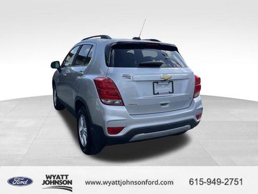 Silver Ice Metallic 2017 Chevrolet Trax LT
