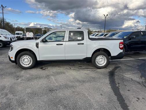 2025 Ford Maverick XL