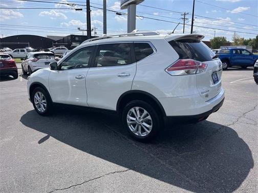 2016 Nissan Rogue SV