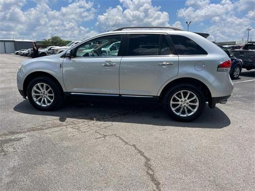 2015 Lincoln MKX Base