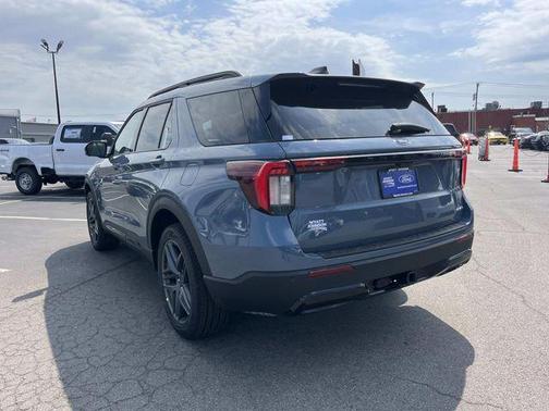Vapor Blue Metallic 2026 Ford Explorer ST-Line