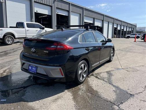 2019 Hyundai IONIQ Hybrid SEL