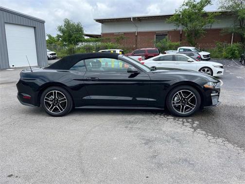 2022 Ford Mustang EcoBoost Premium