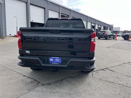 2025 Chevrolet Silverado 1500 Custom