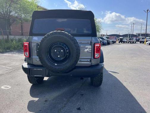 Carbonized Gray Metallic 2023 Ford Bronco Black Diamond