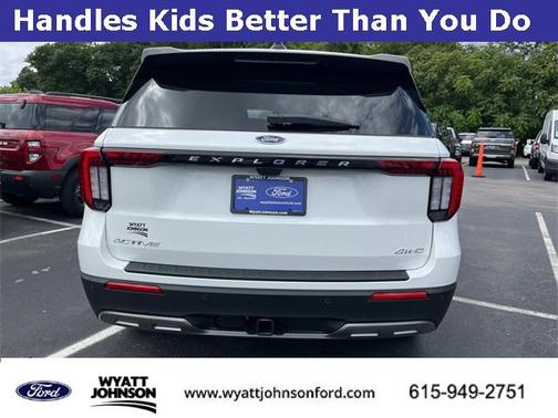 2025 Ford Explorer Active