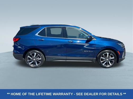 Blue Glow Metallic 2022 Chevrolet Equinox PREMIER