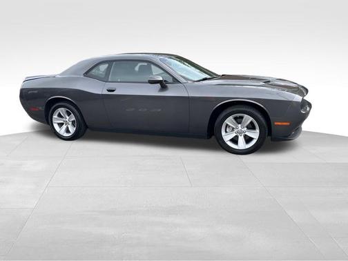 Granite Crystal Clearcoat Metallic 2023 Dodge Challenger SXT