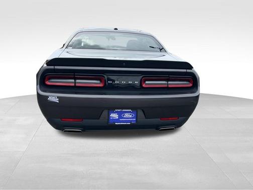 Granite Crystal Clearcoat Metallic 2023 Dodge Challenger SXT