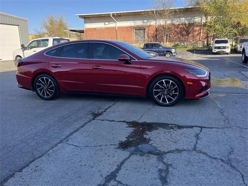 2021 Hyundai SONATA Limited