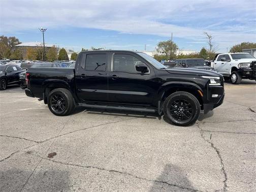 2023 Nissan Frontier SV