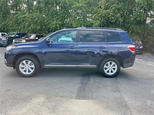 2012 Toyota Highlander SE