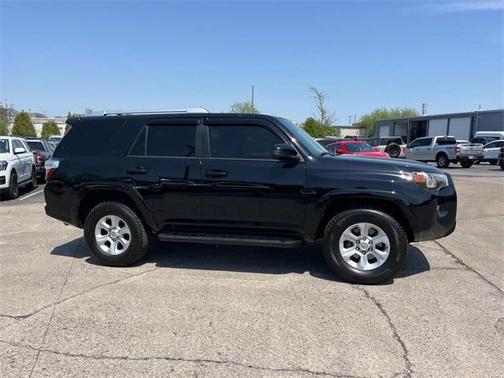 2017 Toyota 4Runner SR5