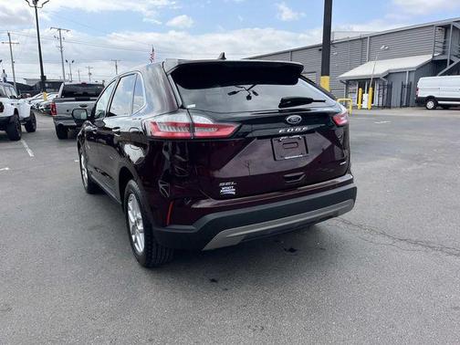 Burgundy Velvet Metallic Tinted Clearcoat 2024 Ford Edge SEL