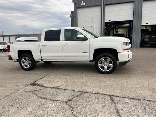 2018 Chevrolet Silverado 1500 2LT