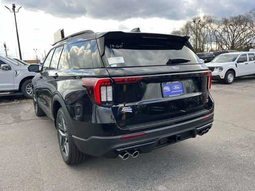 Agate Black Metallic 2026 Ford Explorer ST