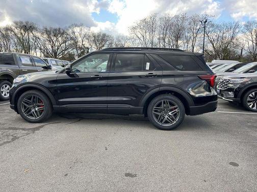 Agate Black Metallic 2026 Ford Explorer ST
