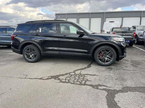 Agate Black Metallic 2026 Ford Explorer ST