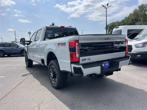 2026 Ford F-250 Platinum