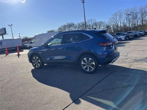 2023 Ford Escape Platinum