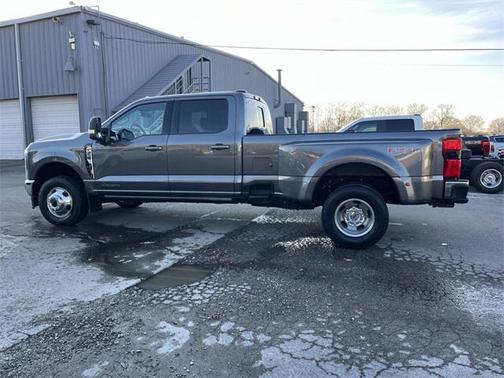 2025 Ford F-350 Lariat