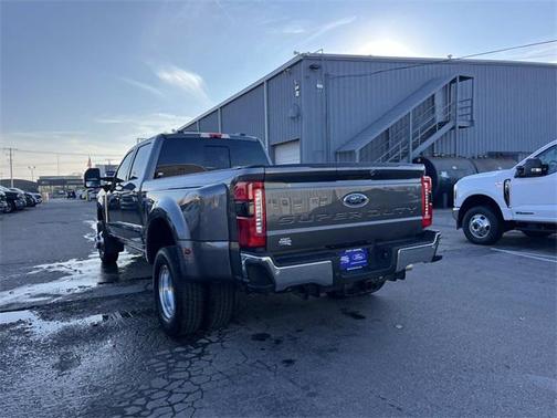 2025 Ford F-350 Lariat