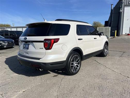 2018 Ford Explorer Sport