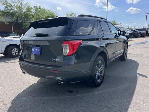Forged Green Metallic 2024 Ford Explorer XLT