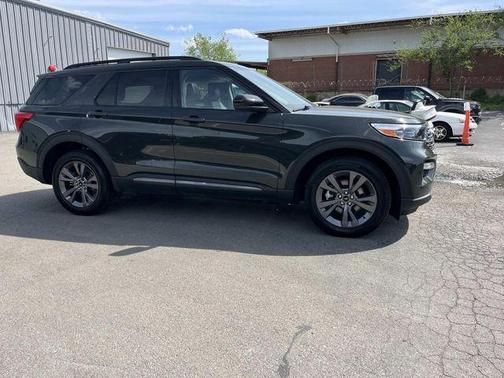 Forged Green Metallic 2024 Ford Explorer XLT