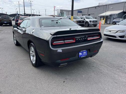 Granite Pearlcoat 2023 Dodge Challenger SXT