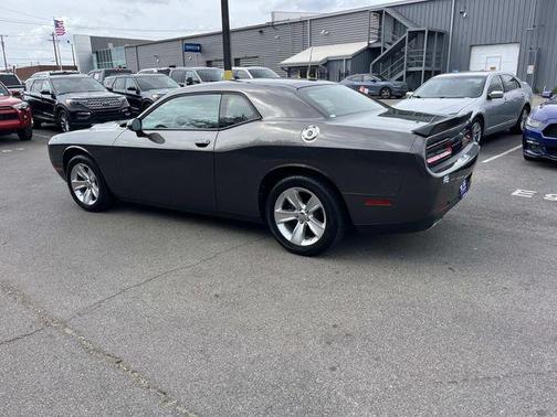 Granite Pearlcoat 2023 Dodge Challenger SXT
