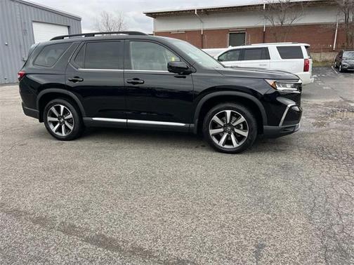 2023 Honda Pilot AWD Elite