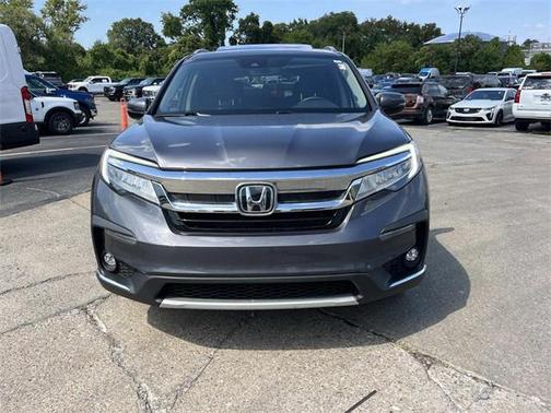 2022 Honda Pilot Touring 8-Passenger