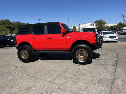 2023 Ford Bronco Outer Banks