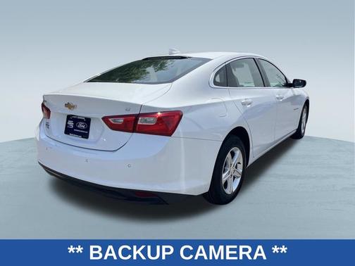 Summit White 2024 Chevrolet Malibu LT W/1LT