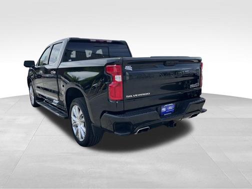 Black 2024 Chevrolet Silverado 1500 HIGH COUNTRY
